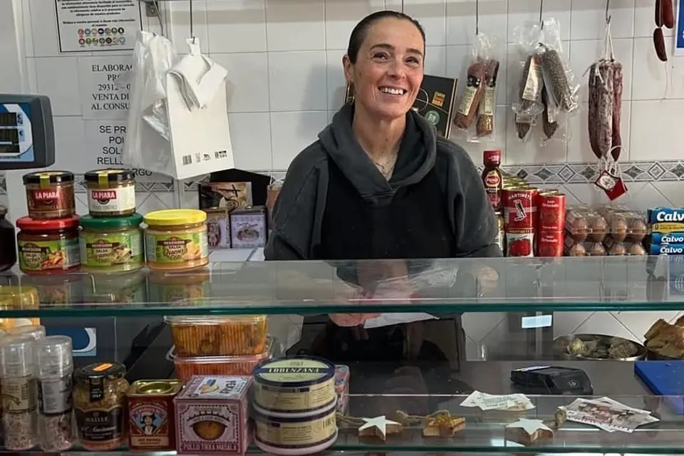 Ana en Carnicería Perche en Villanueva del Rosario