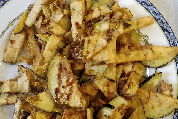 Plato de berenjenas de Restaurante Los Mellizos en Villanueva del Rosario